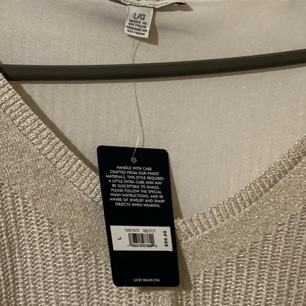 BNWT lucky brand women top size L